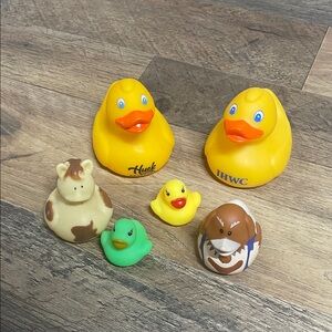 Yellow Bath Duck Toy - Set of Kids Rubber Ducks